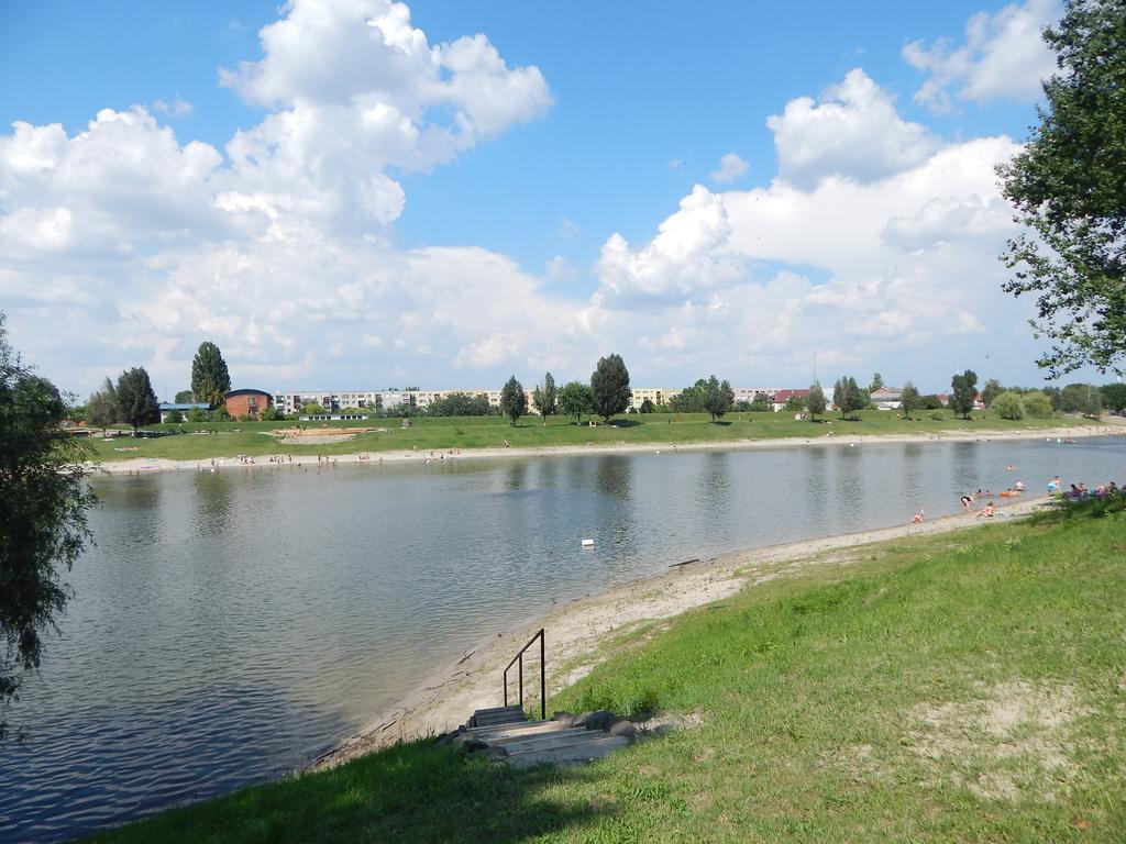Napsugár Apartman Baja Quarto foto